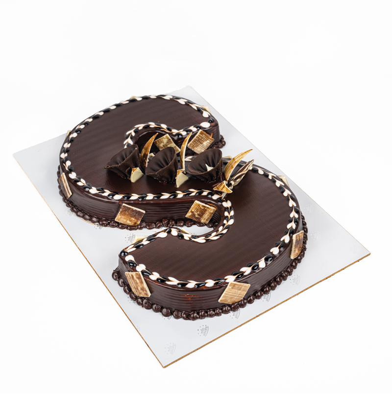 Send Online Half Kg kit kat chocolate cake Order Delivery | flowercakengifts