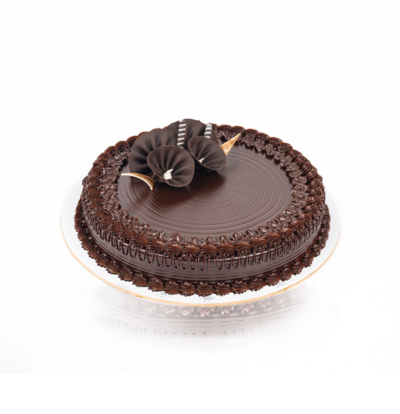 Mio Amore - The Crown Cake from Mio Amore is a toast to... | Facebook