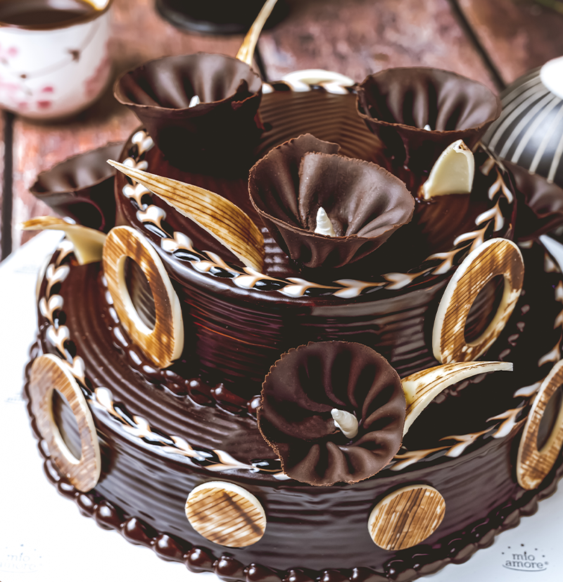 Chocolate Two Tier Cake (1.2 kg)